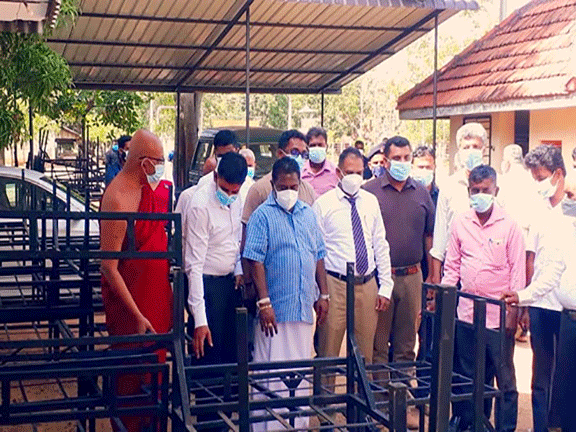 Bed donation from Wanathavilluwa DS DS for patients suffering from Covid-19 epidemic