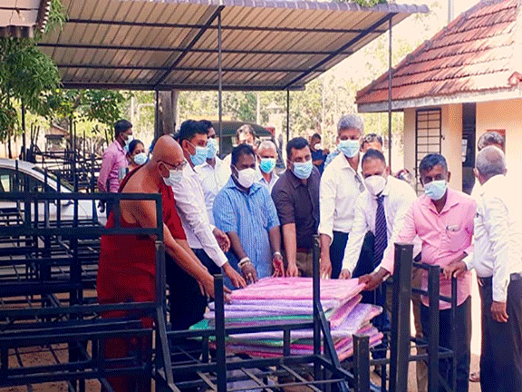 Bed donation from Wanathavilluwa DS DS for patients suffering from Covid-19 epidemic